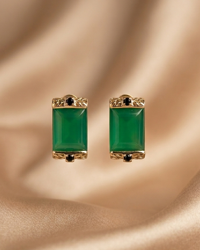 Art Deco Green Agate & Onyx Gold Plated Earrings